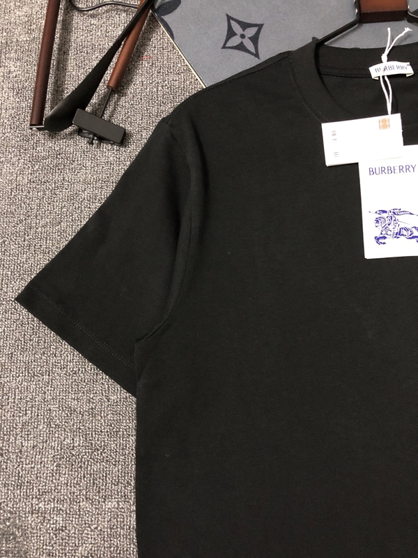 ブランドTシャツ細部ディテール